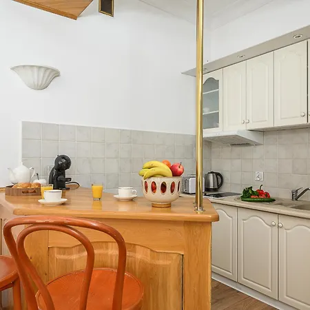 P&o Piwna Ii * وارسو